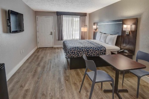 Riverview Inn - Pigeon Forge/Sevierville - image 4