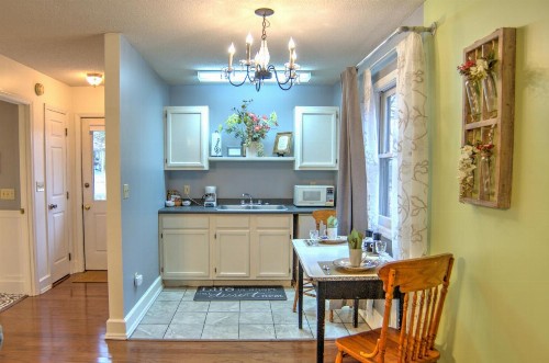 Blue Mountain Mist Country Inn - image 32