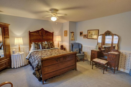 Blue Mountain Mist Country Inn - image 41