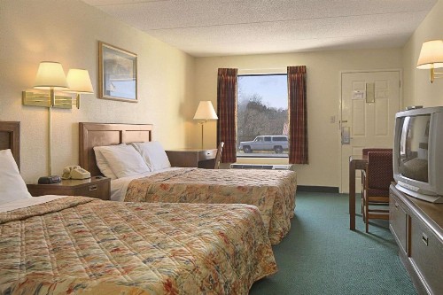 Days Inn by Wyndham Apple Valley Pigeon Forge/Sevierville - image 15