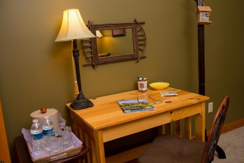 Berry Springs Lodge - image 25