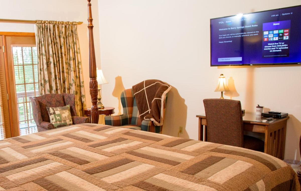 Berry Springs Lodge - image 3
