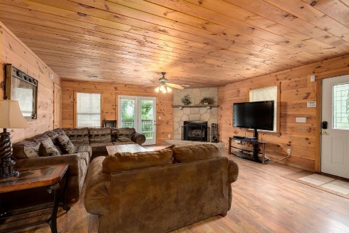 Tennessee Lodge - image 17