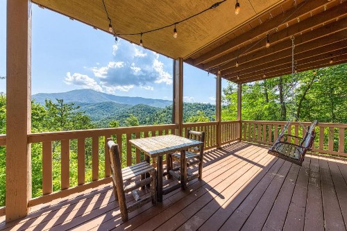 Cove Mountain Retreat - image 10