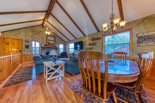 Cove Mountain Retreat - image 8