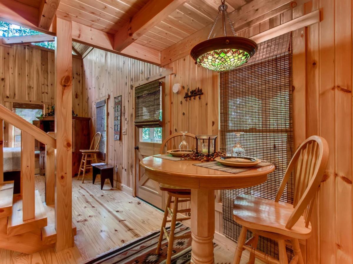 Dogwood Cabin - image 5