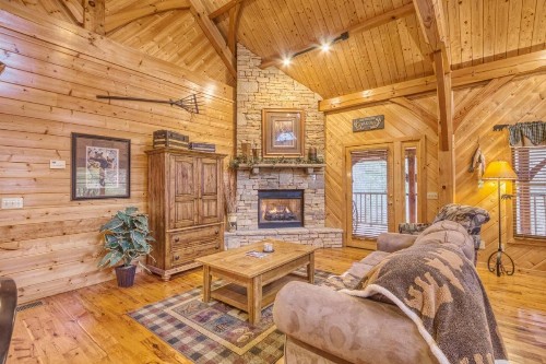 Cabin Fever - image 9