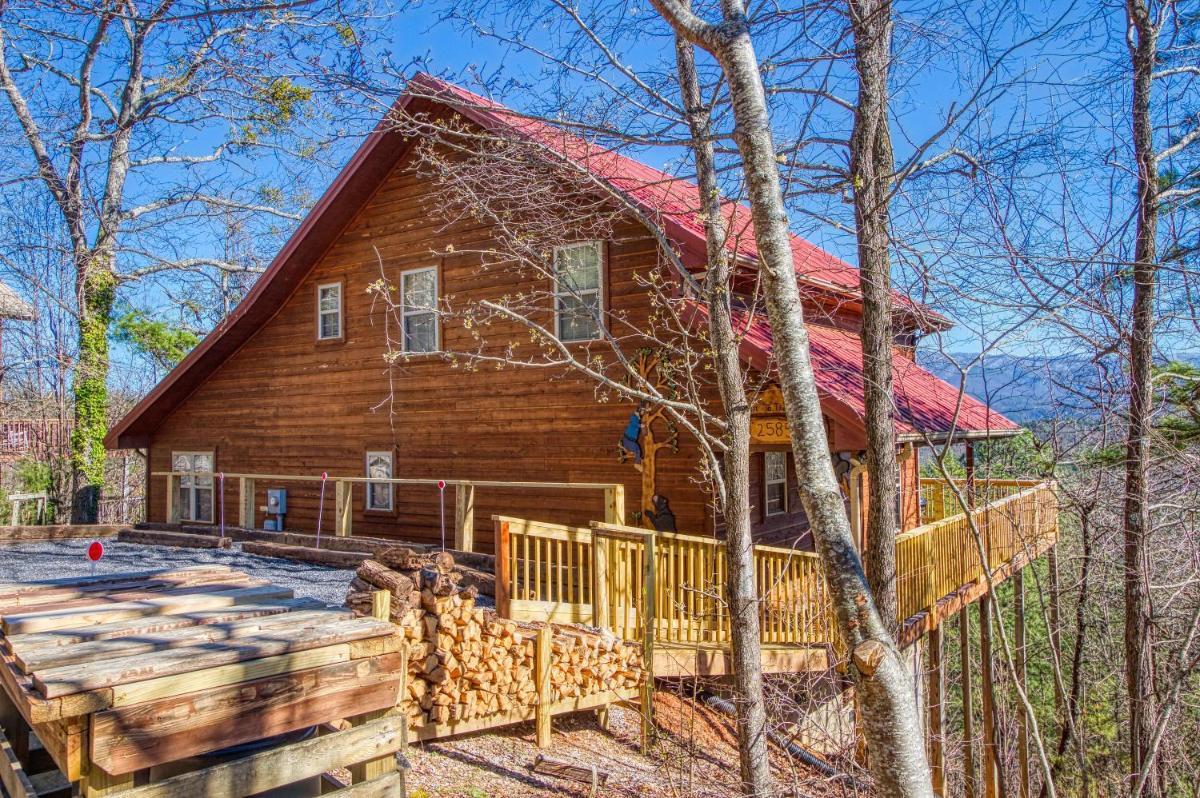 Run to the Hills Cabin - image 7