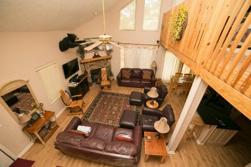 Happy Hollow Cabin - image 4