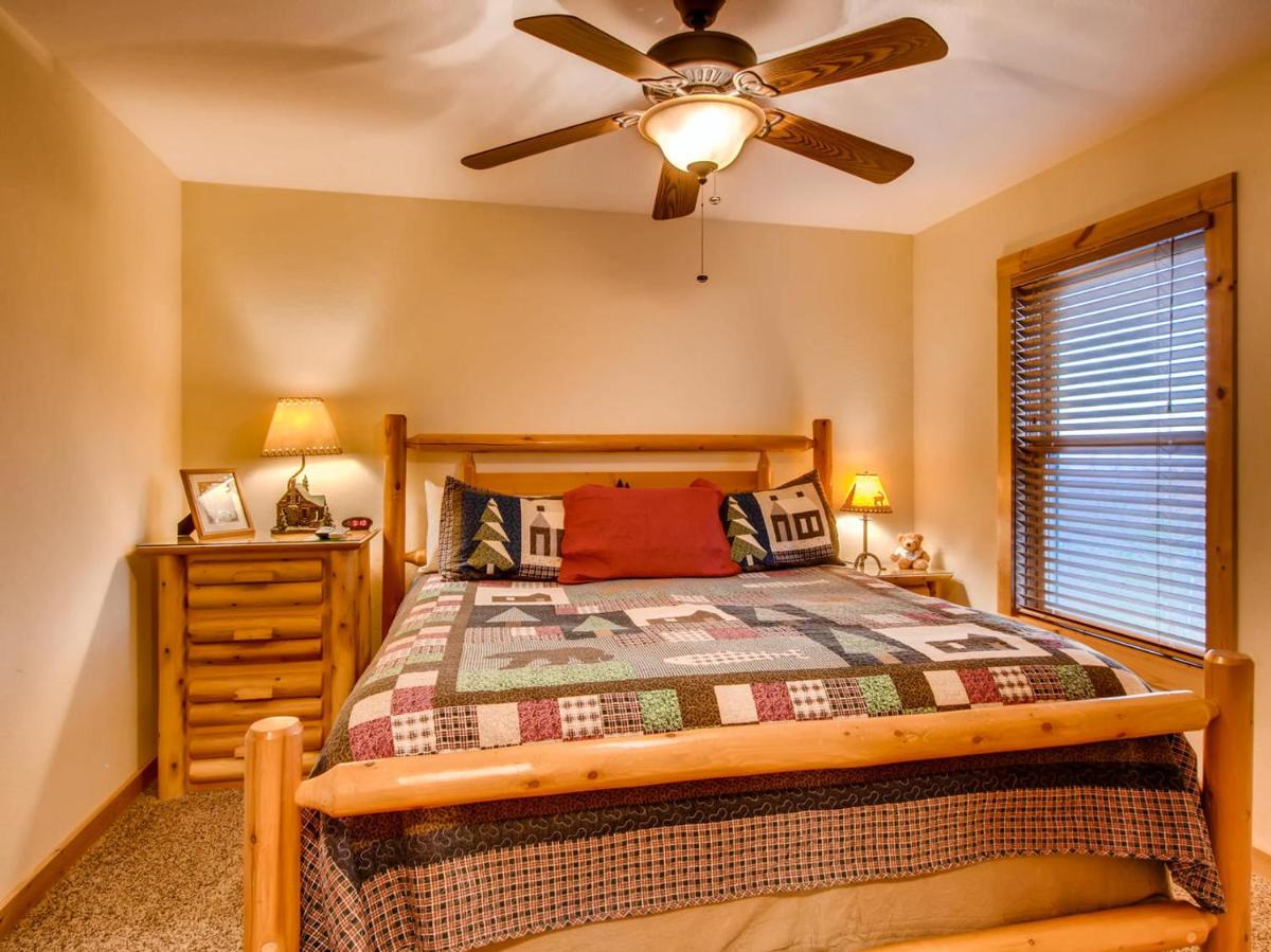 Above Awe Cabin - image 3