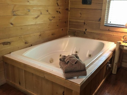 Cuddle Up Cabin - image 12