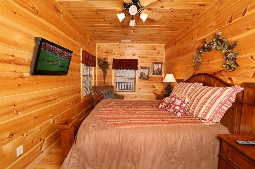 Smoky Mountain Getaway - image 11