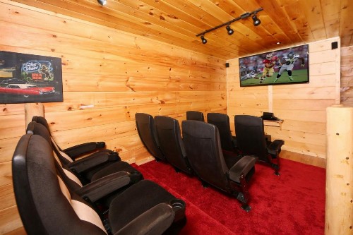 Smoky Mountain Getaway - image 2