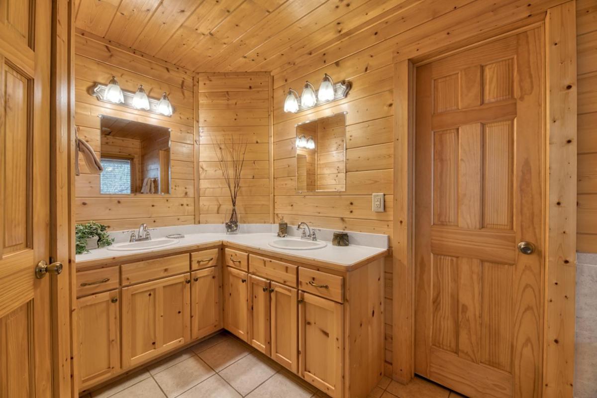 Country Living - image 2
