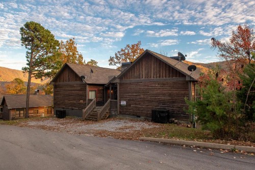 Mountain Solitude Cabin - image 7