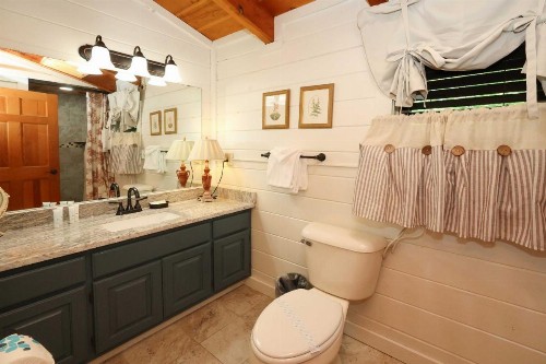 Shellie's Chateau - image 42