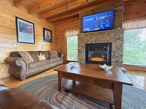 Wild Mountain Honey 3 Bedroom/3 Bath Home with Home Theater - image 13