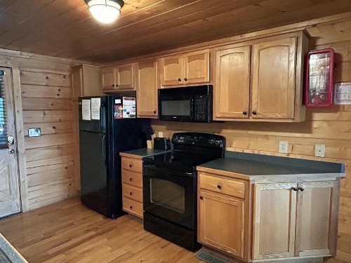 Wild Mountain Honey 3 Bedroom/3 Bath Home with Home Theater - image 20