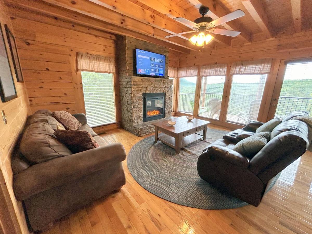 Wild Mountain Honey 3 Bedroom/3 Bath Home with Home Theater - image 7