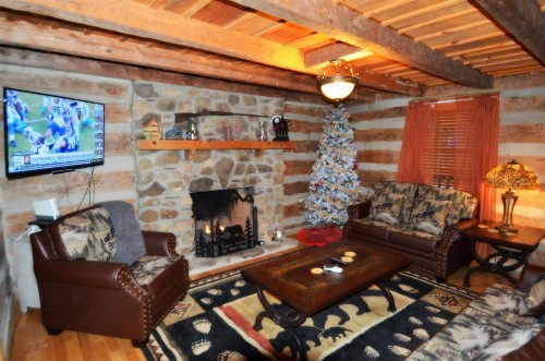 Huckleberry Inn 4 bedroom - image 2