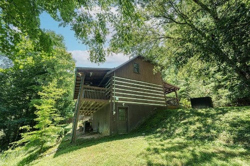 A Slice of Heaven Cabin - image 19