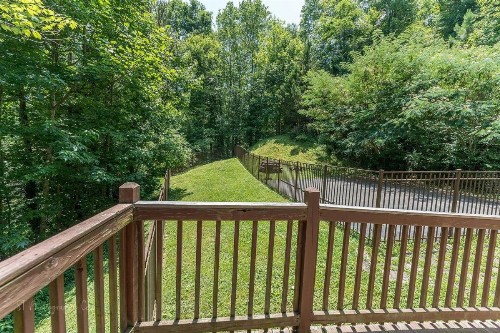A Slice of Heaven Cabin - image 33