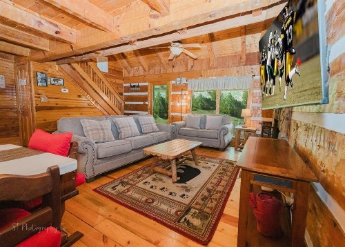 A Slice of Heaven Cabin - image 47