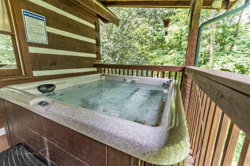A Slice of Heaven Cabin - image 50