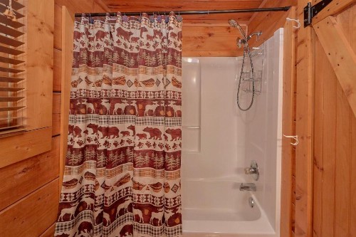 Hickory Lodge - image 7