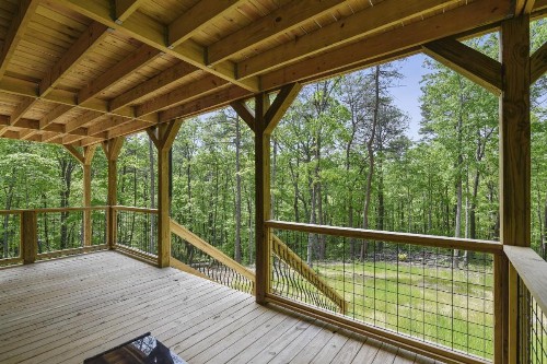 All Decked Out Cabin - image 47