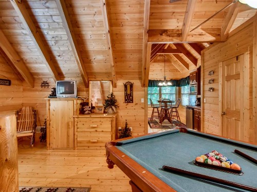 Tomahawk Lodge - image 11