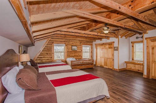 Smoky Bear Lodge with Guest House - image 38