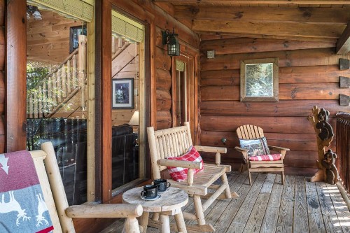 Bear Creek Falls Retreat - image 29