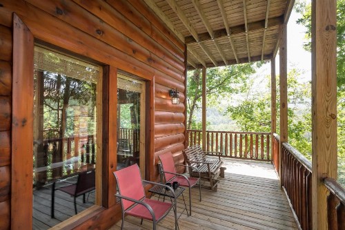 Bear Creek Falls Retreat - image 30