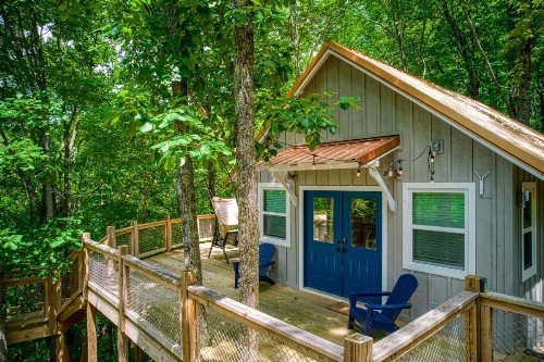 Chasing Fireflies Treehouse - image 33