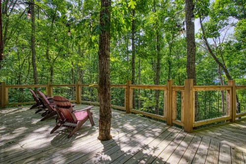 Owls Nest Tree House - image 1