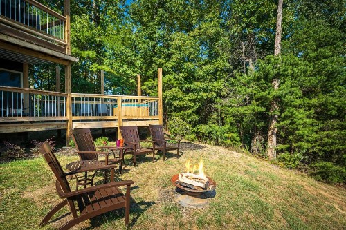 Smoky Mountain Serenity - image 21