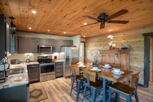 Smoky Mountain Serenity - image 28