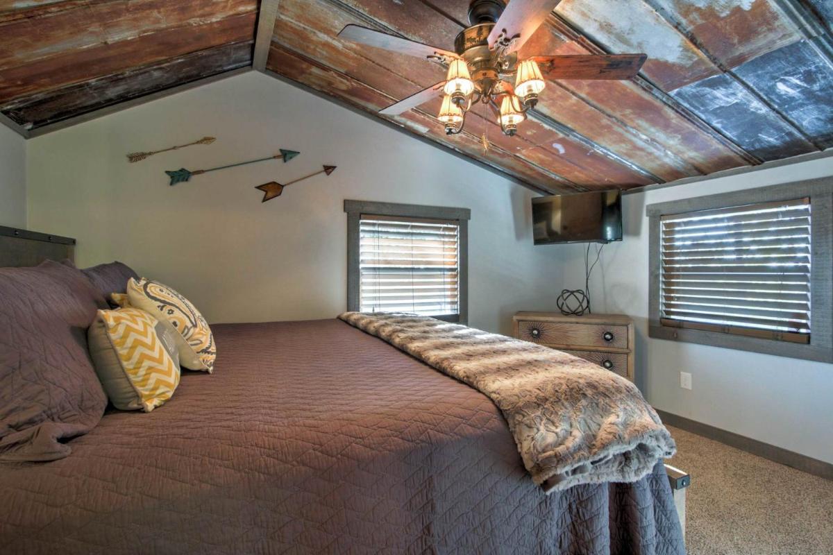 Smoky Mountain Loft - image 3