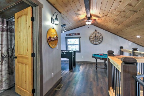 Smoky Mountain Loft - image 7