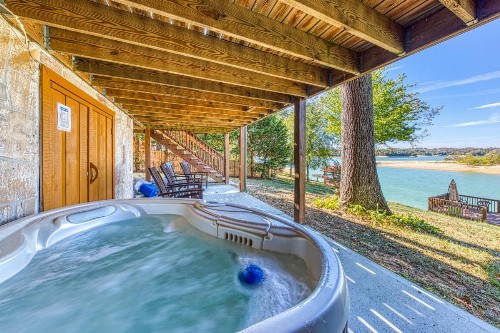 Douglas Lake House