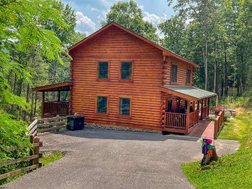 Deerfield Lodge - image 1