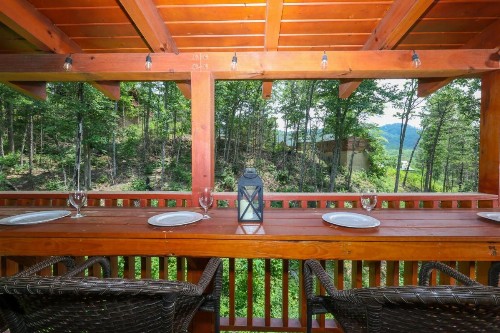 Deerfield Lodge - image 2