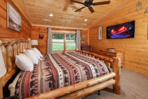 Deerfield Lodge - image 21