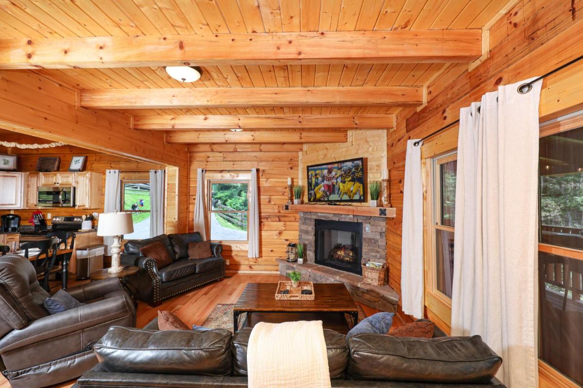 Deerfield Lodge - image 3