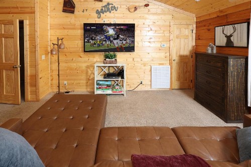 Deerfield Lodge - image 33