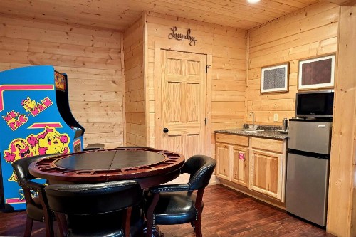 Four Oaks Lodge - image 20