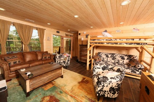 Gray Wolf Den - image 18