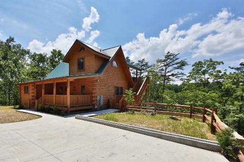 Gray Wolf Den - image 35