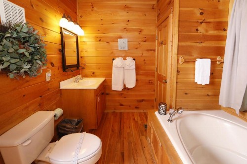 Horseshoe Hideaway - image 22